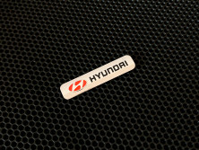 Фурнитура для автоковриков: логотип Hyundai (XXL)