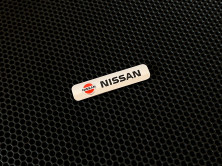 Фурнитура для автоковриков: логотип Nissan (XXL)