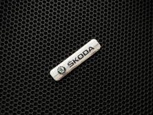 Фурнитура для автоковриков: логотип Skoda (XXL)